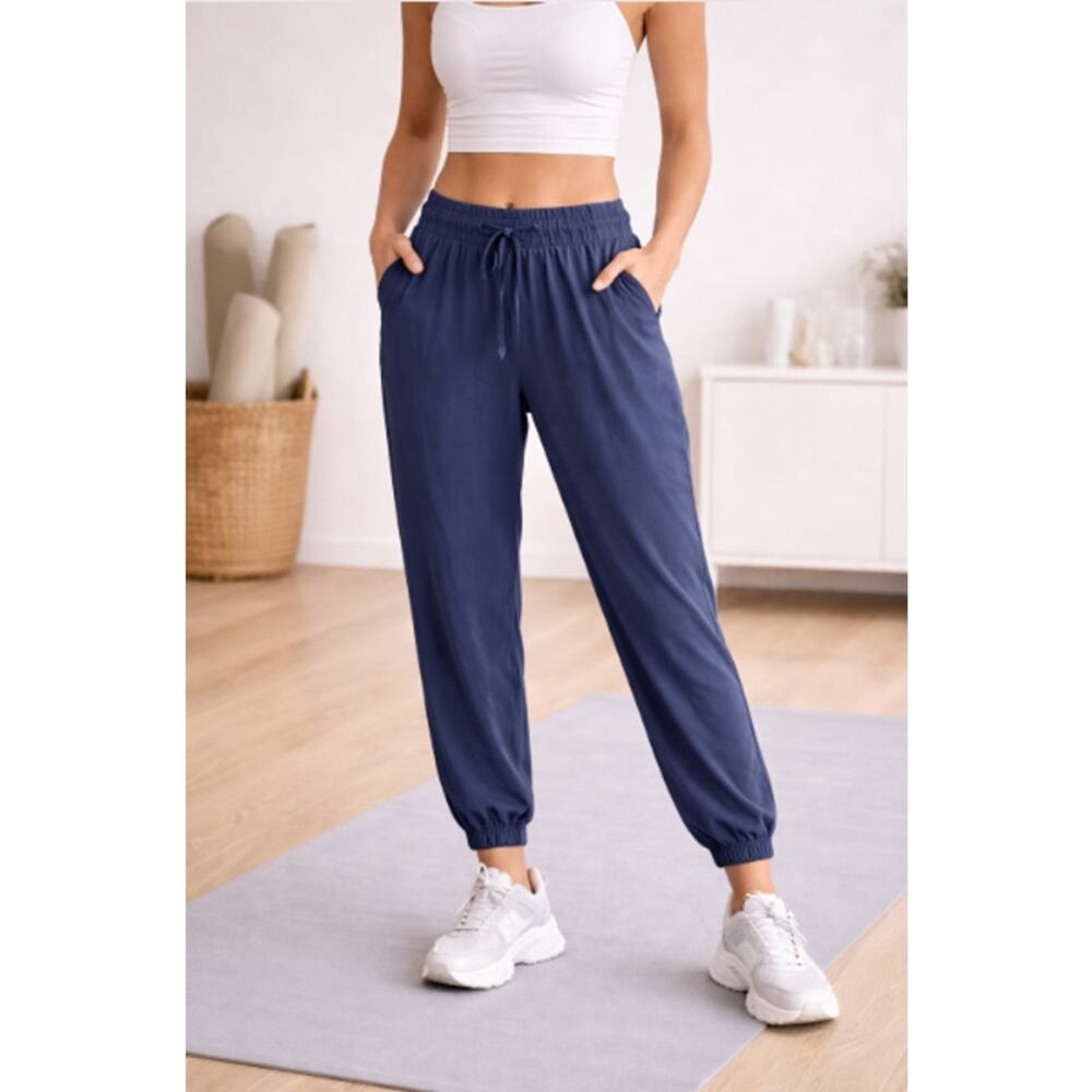 Chaser Mica Silk Slouchy Pull On Drawstring Jogger Pant Women's Sz M Blue NWT